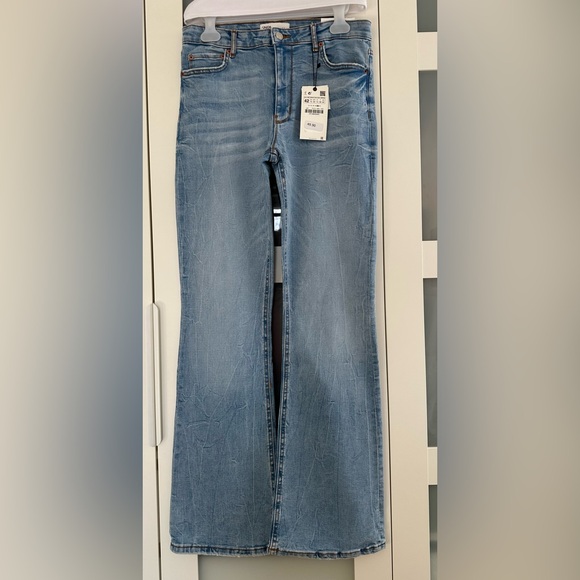 Zara. High waisted, Flare leg. Tall. 👍 Size 10❤️ - Picture 2 of 14